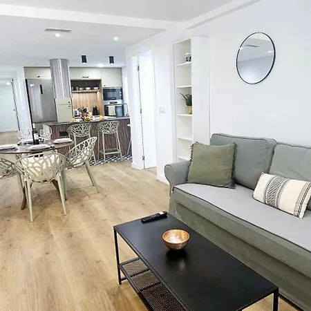 Charlot Center Iii Апартаменты