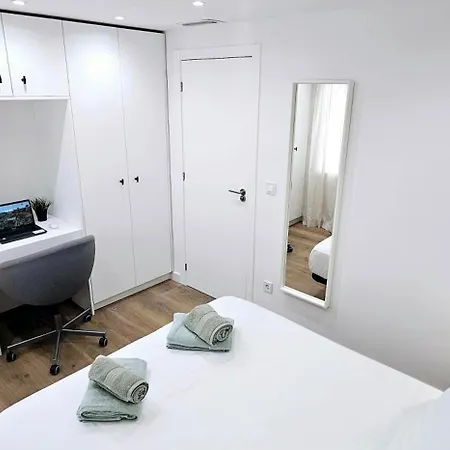 Charlot Center Iii Апартаменты