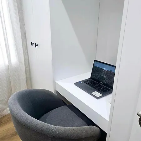Апартаменты Charlot Center Iii *